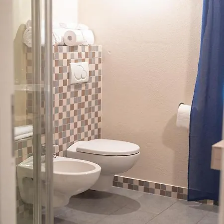 Il Giardino Sul Tetto Couette-café Guarene